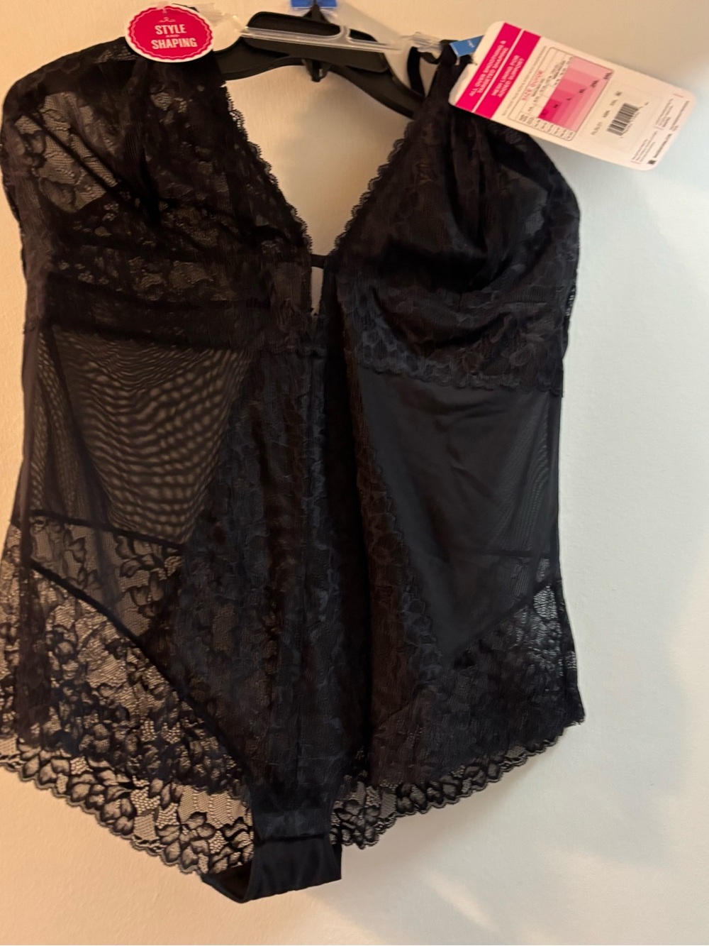 Maiden-form Black Flexees Lace Tummy Control Shapewear Bodysuit Shaper NWT